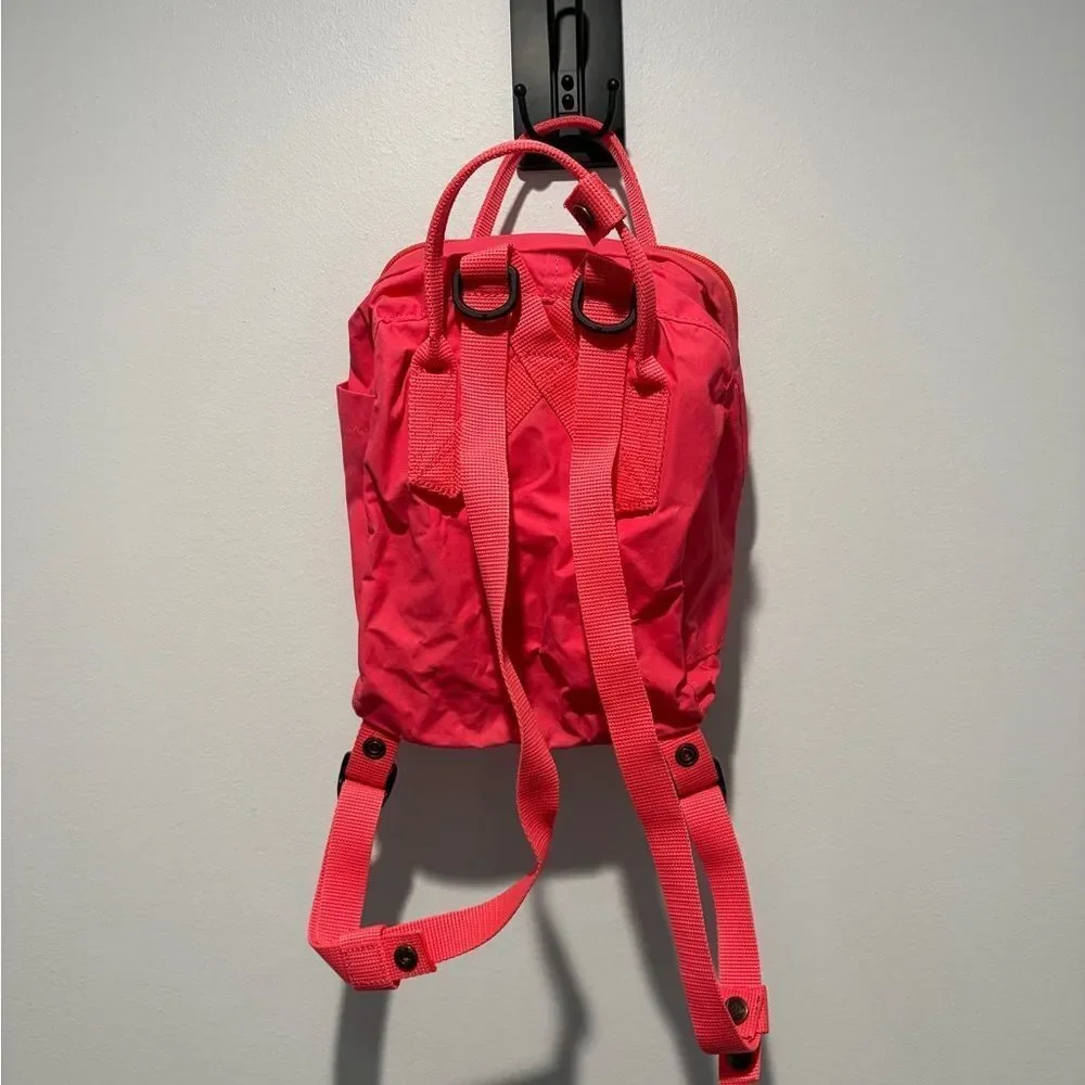 Fjällräven Kånken Mini Backpack Pink